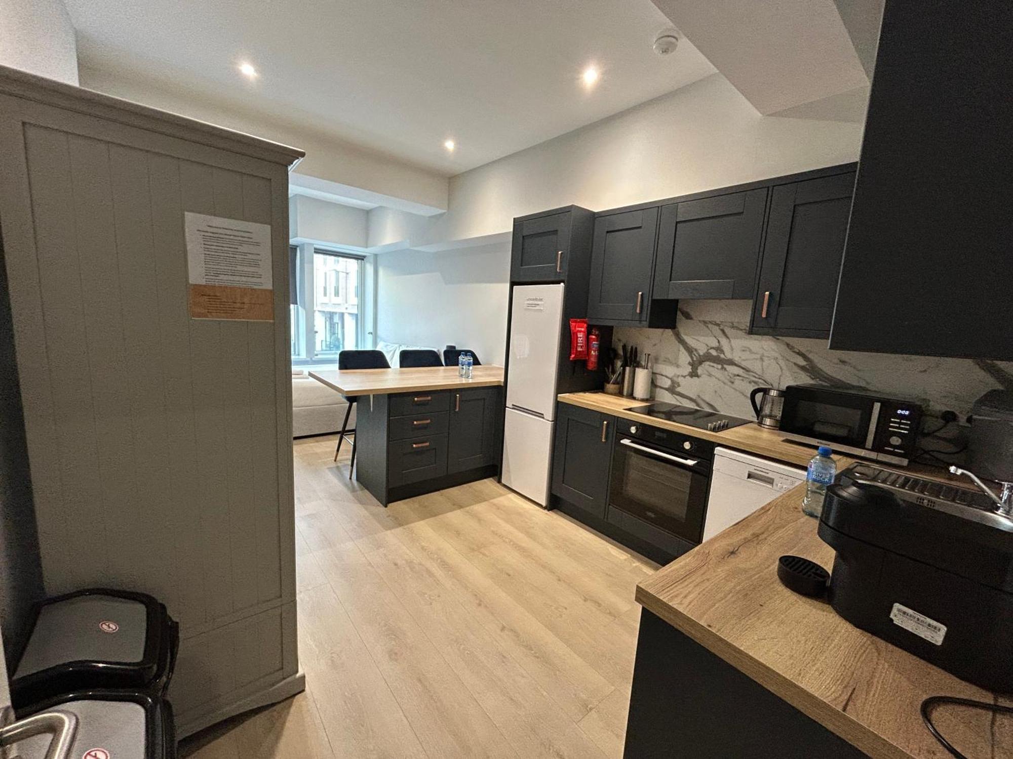 Abbey Apartments — Photos 3